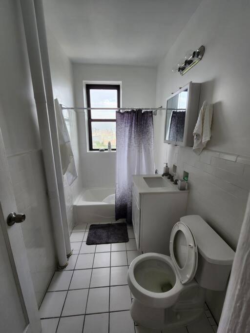 Elegant 2 Bed Gem! Mins From Nyc Apartment Union City Luaran gambar