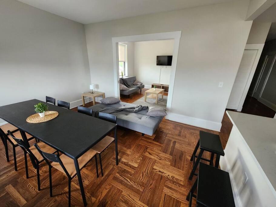 Elegant 2 Bed Gem! Mins From Nyc Apartment Union City Luaran gambar