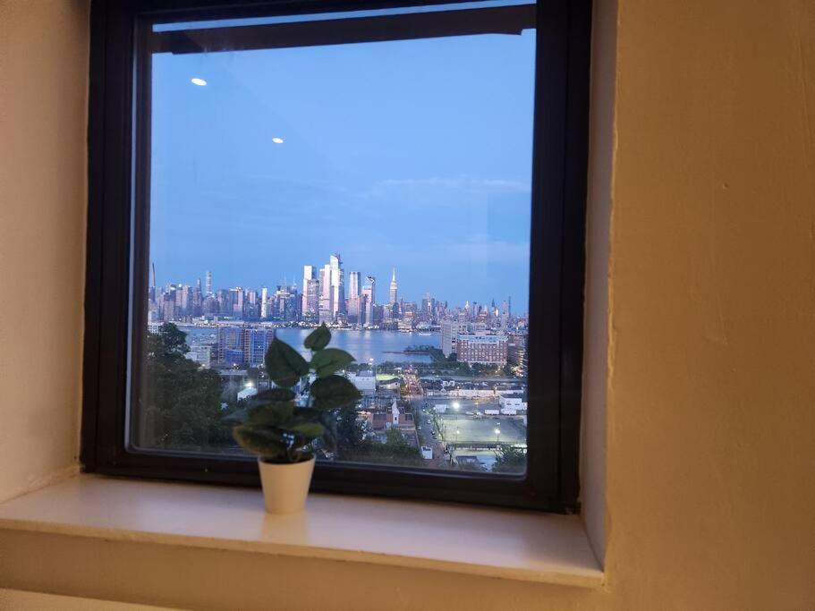 Elegant 2 Bed Gem! Mins From Nyc Apartment Union City Luaran gambar