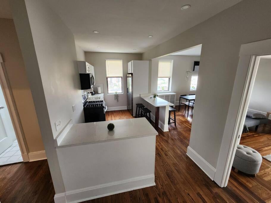 Elegant 2 Bed Gem! Mins From Nyc Apartment Union City Luaran gambar
