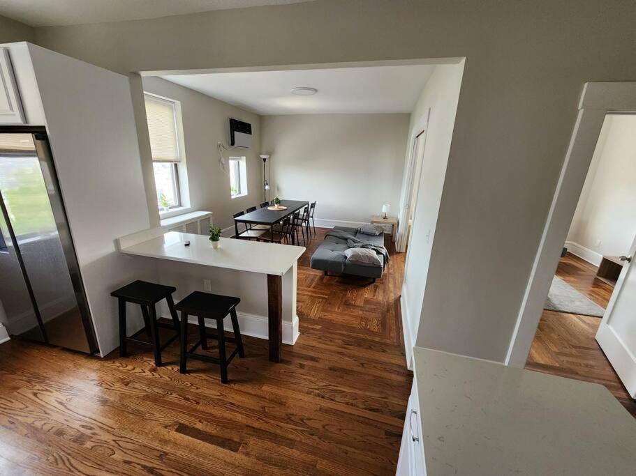 Elegant 2 Bed Gem! Mins From Nyc Apartment Union City Luaran gambar